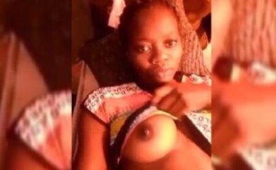 Bimbo Leak Her Breast Video