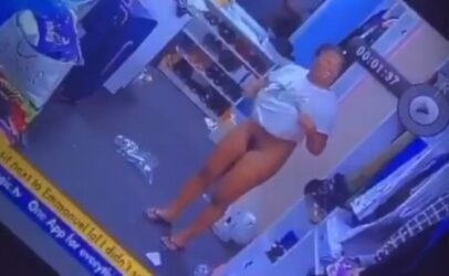 BBNaija Angel showing hr Toto to Whitemoney
