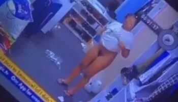 BBNaija Angel showing hr Toto to Whitemoney